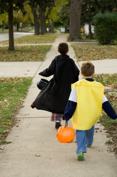 Safe Streets - Halloween Tips - Bollig Engineering